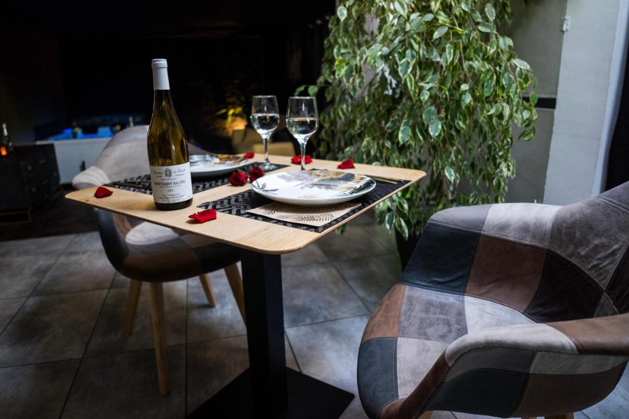 Love Suites & Spa "Le Loft" Avec Jacuzzi Privatif 메디스 외부 사진