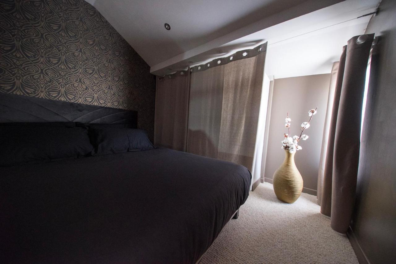 Love Suites & Spa "Le Loft" Avec Jacuzzi Privatif 메디스 외부 사진